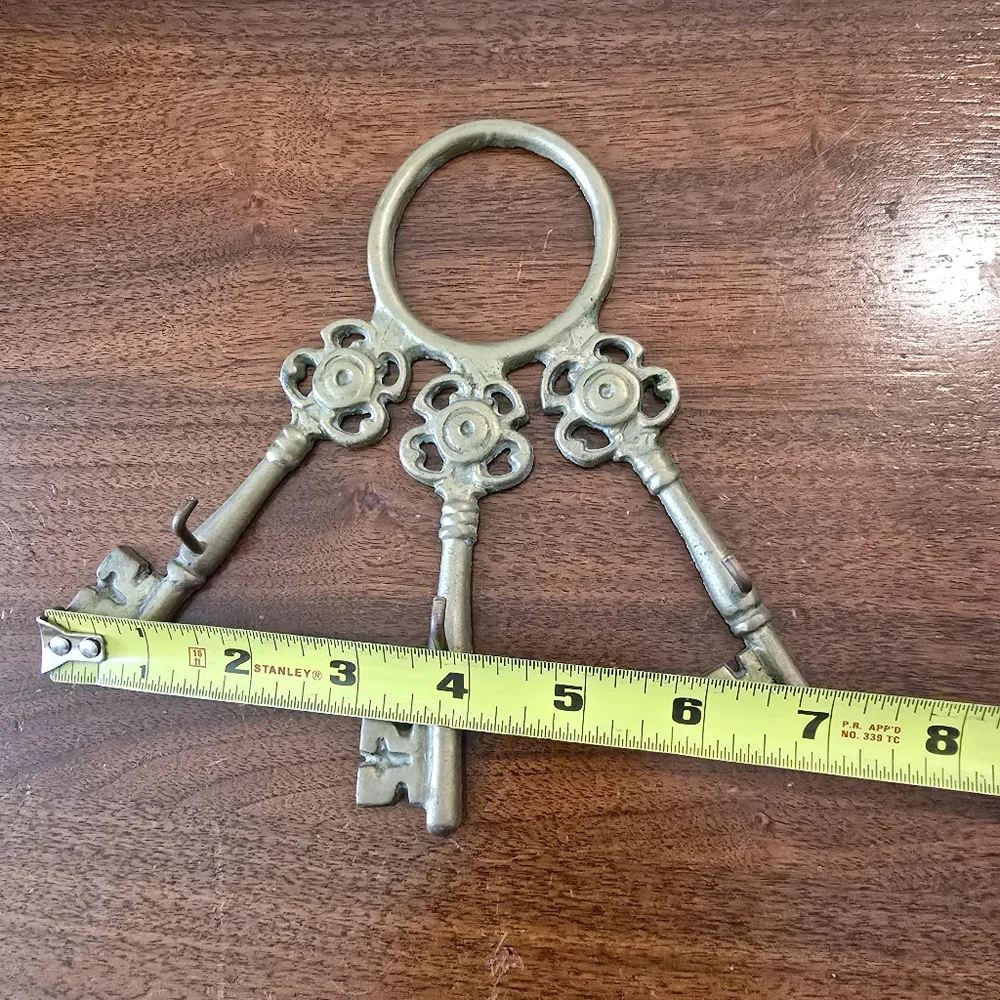 Vintage Rare Brass Keys Hanger w/ 3 Hooks‎